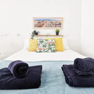 Charlie's Molinos Apartment